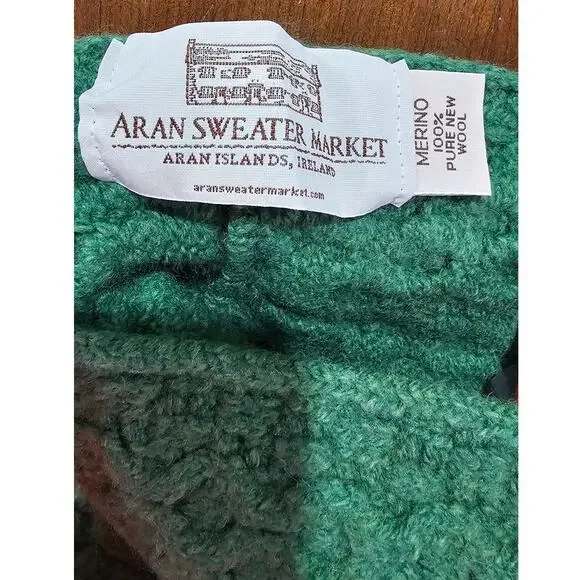Aran Sweater Market 100% Pure New Wool Neck Warmer Snood Scarf Honeycomb Green - Picture 3 of 5
